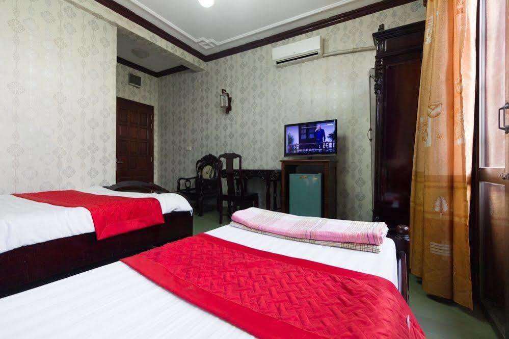Crystal Khách sạn 3*