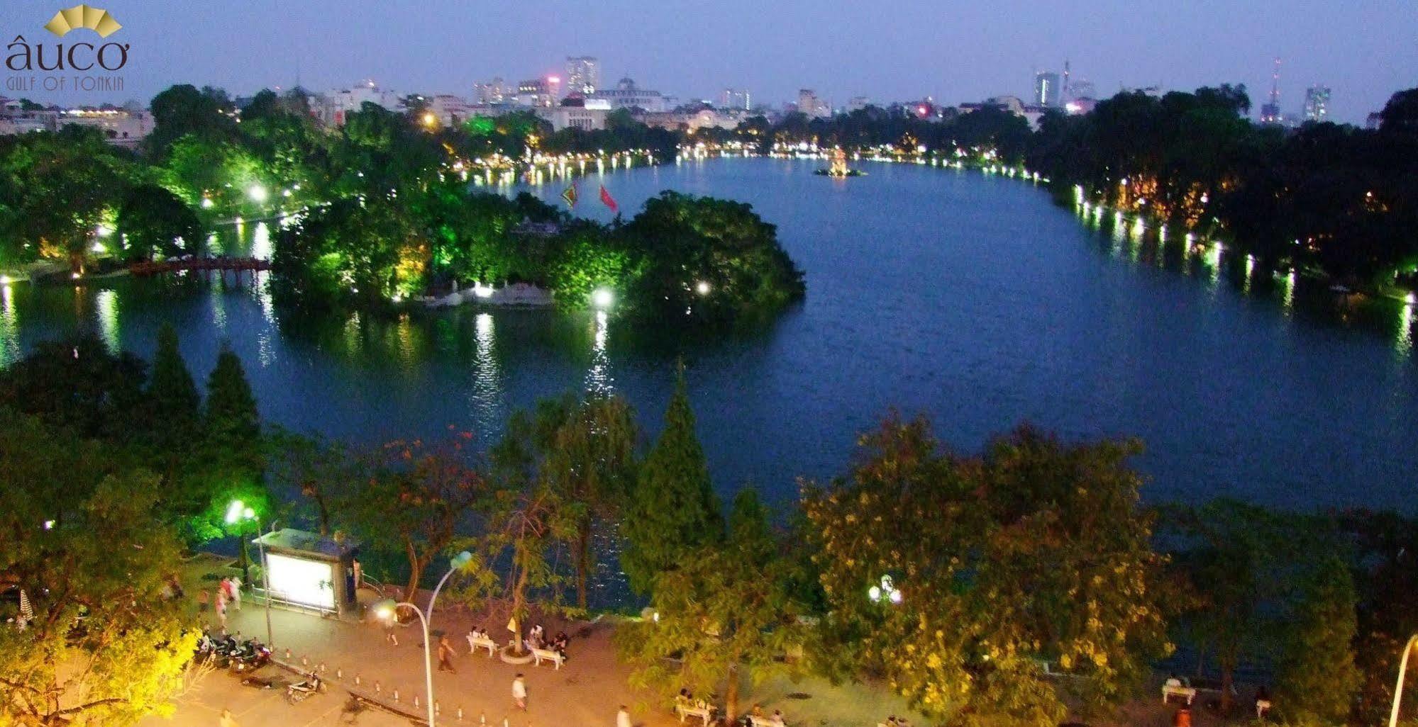 Crystal Hà Nội